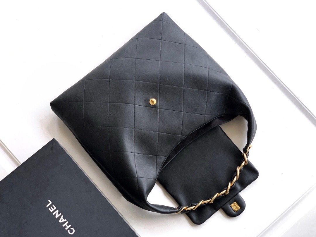 Chanel hobo OHANEL maxi Large Bag 0011150