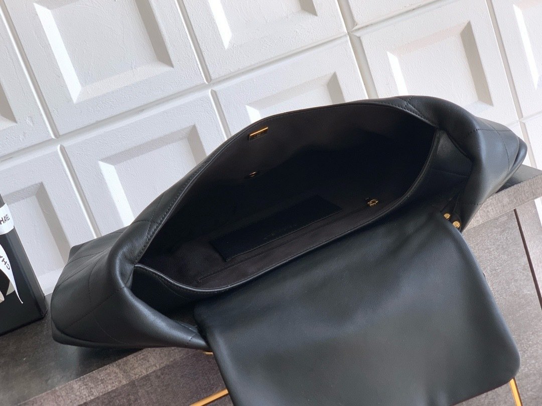 Chanel hobo OHANEL maxi Bag 0011090