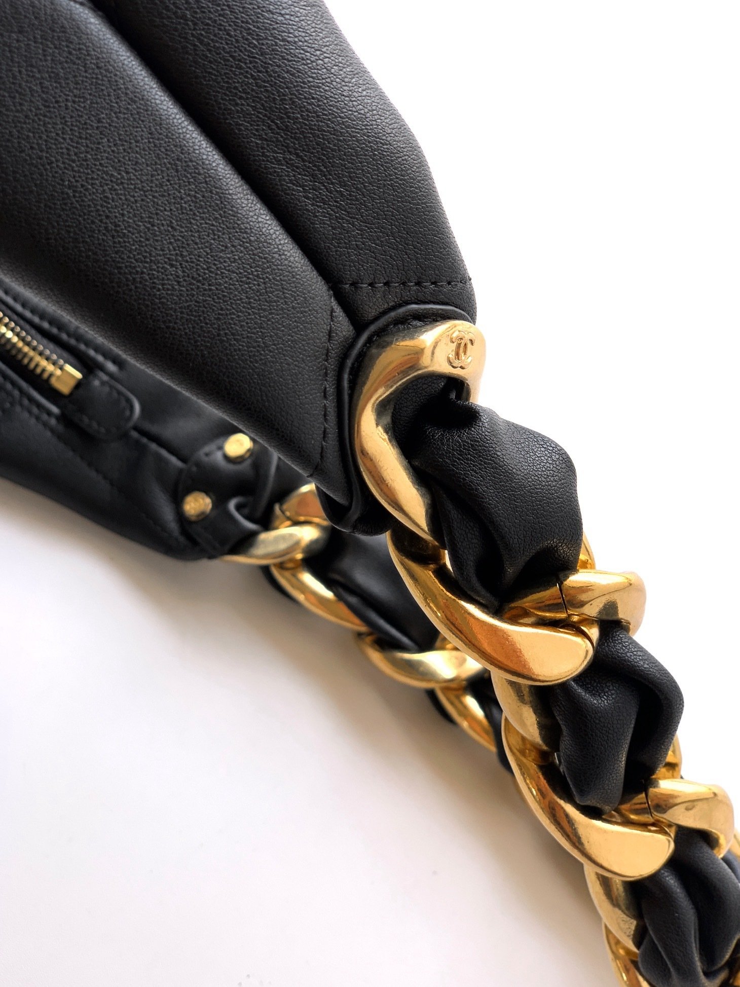 Chanel Distressed OHANEL hobo Vintage Underarm Bag 001950