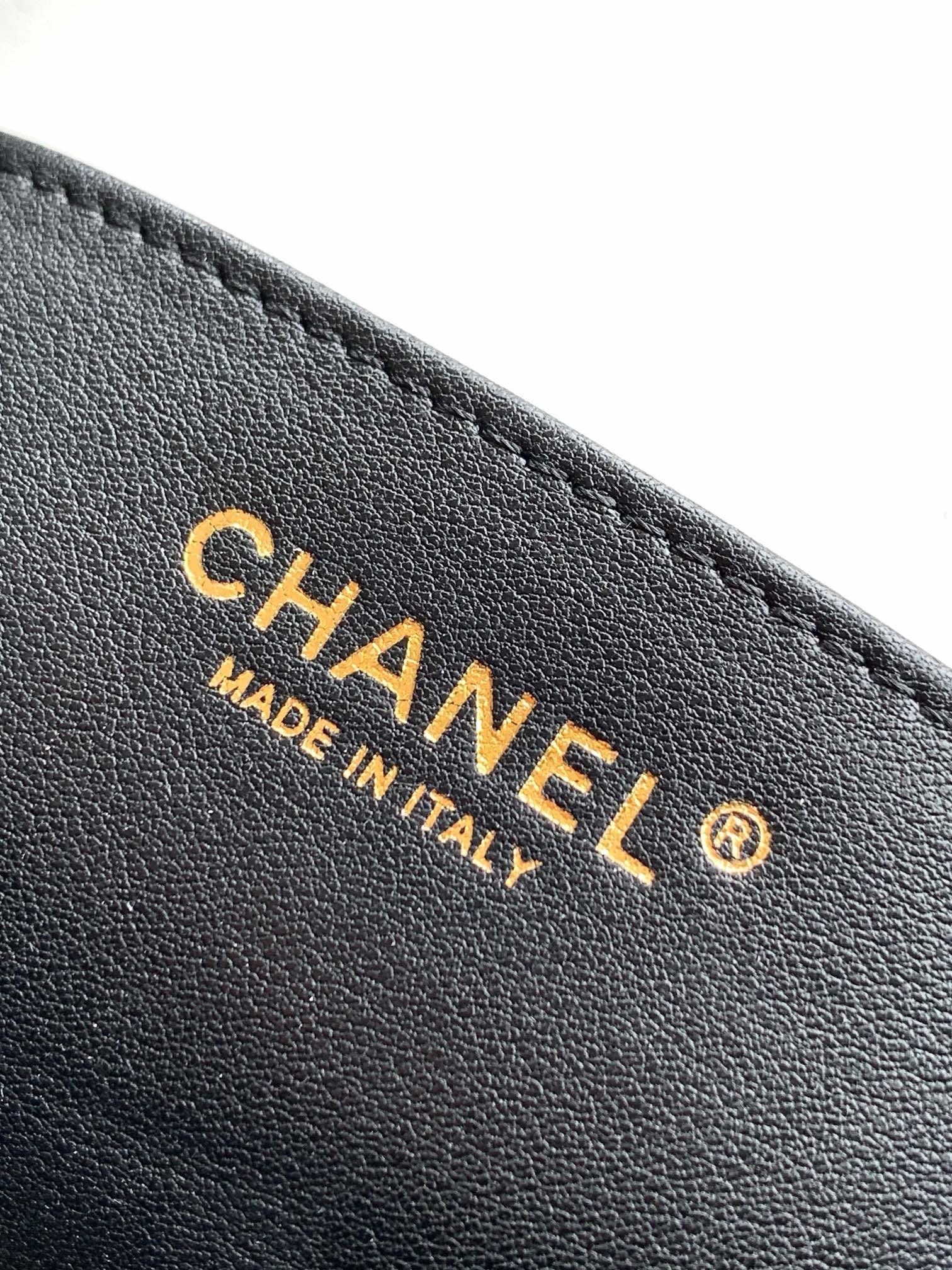 Chanel Distressed OHANEL hobo Vintage Underarm Bag 001950