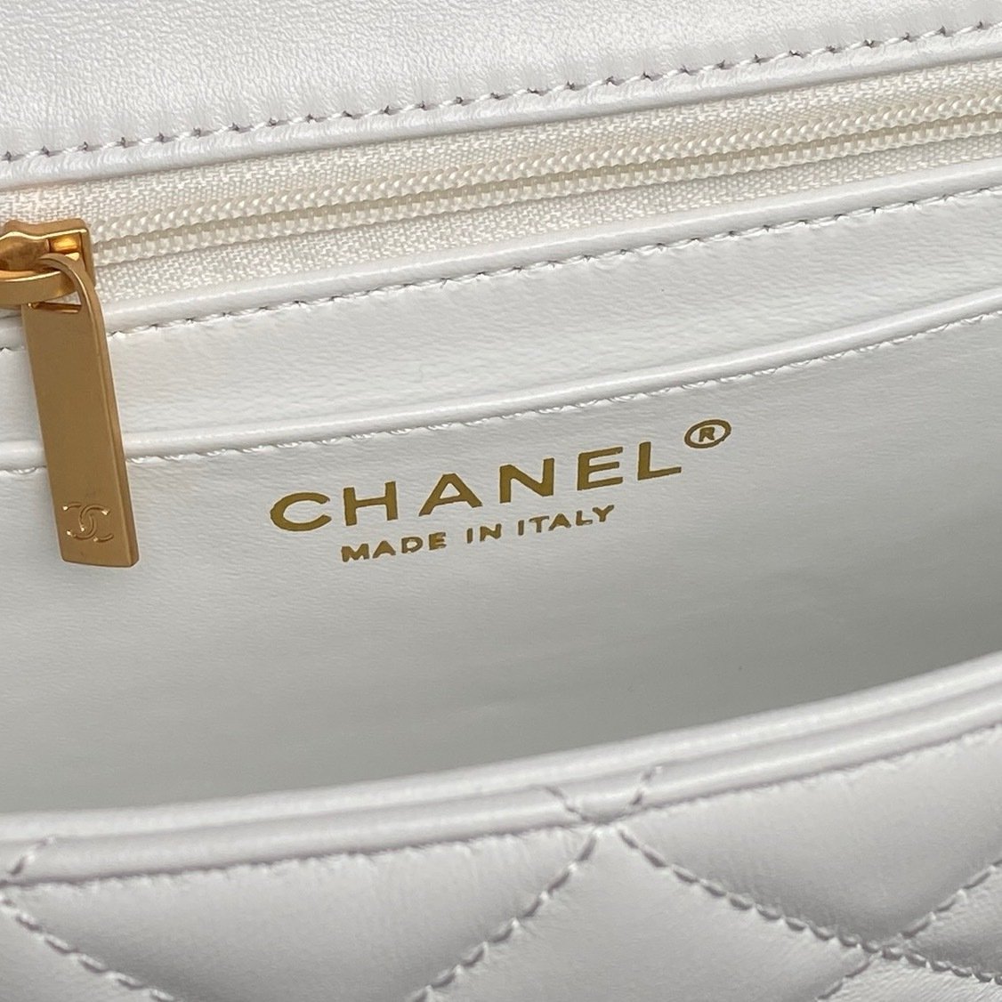 Chanel Chane1 AP5603 logo Mini Gold Bag 0011030