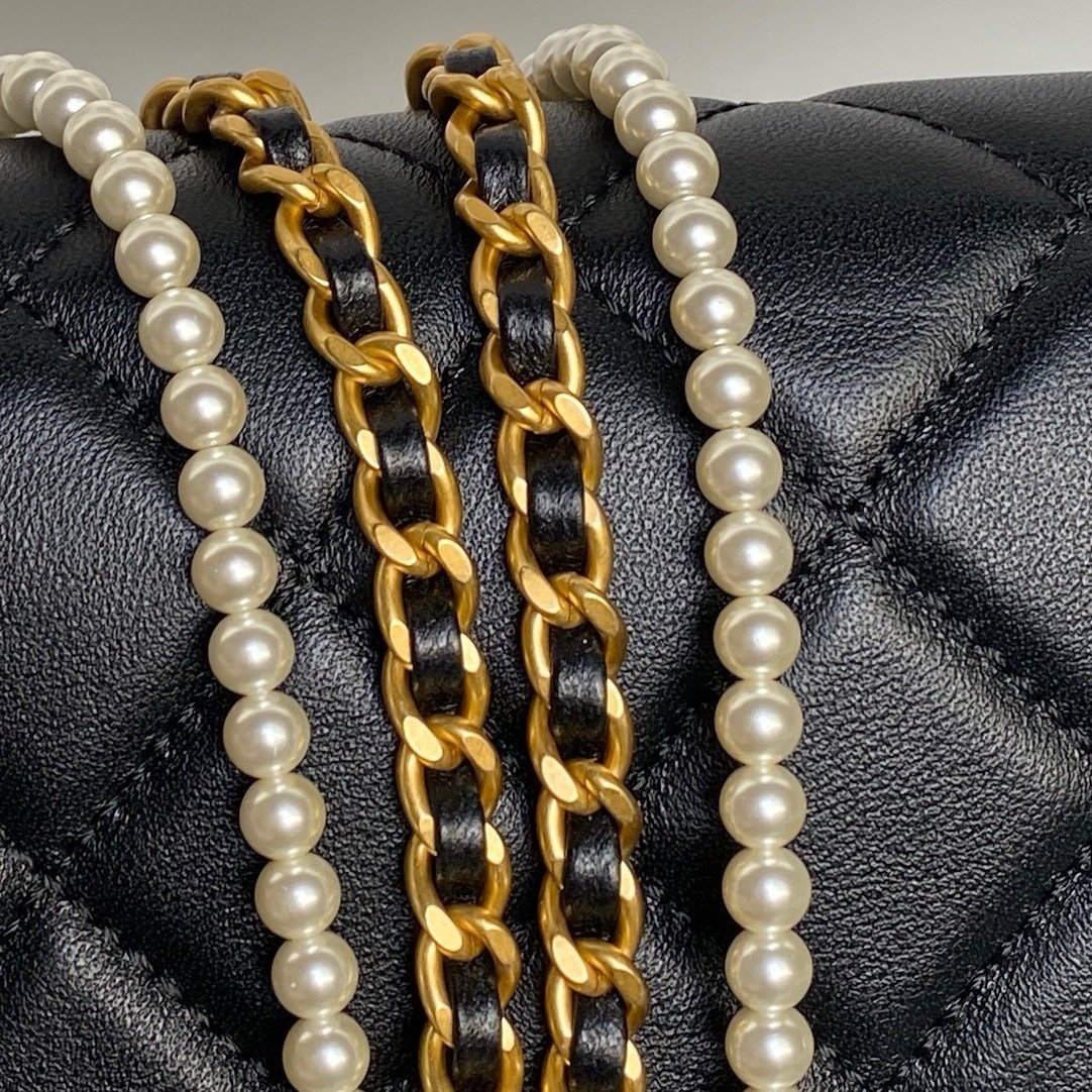 Chanel Chane1 AP5602 logo Mini Gold Bag 0011010