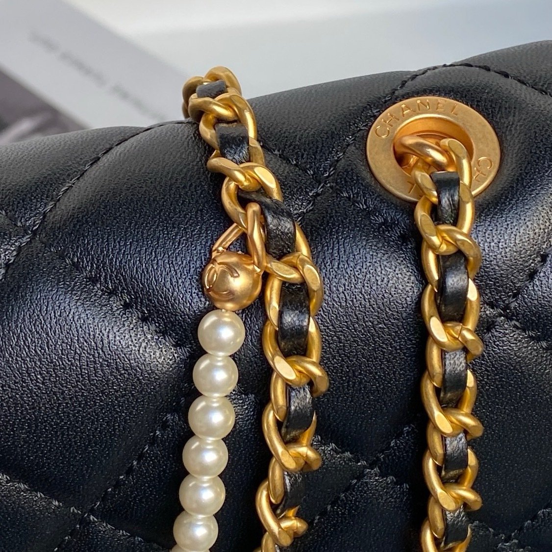 Chanel Chane1 AP5602 logo Mini Gold Bag 0011010