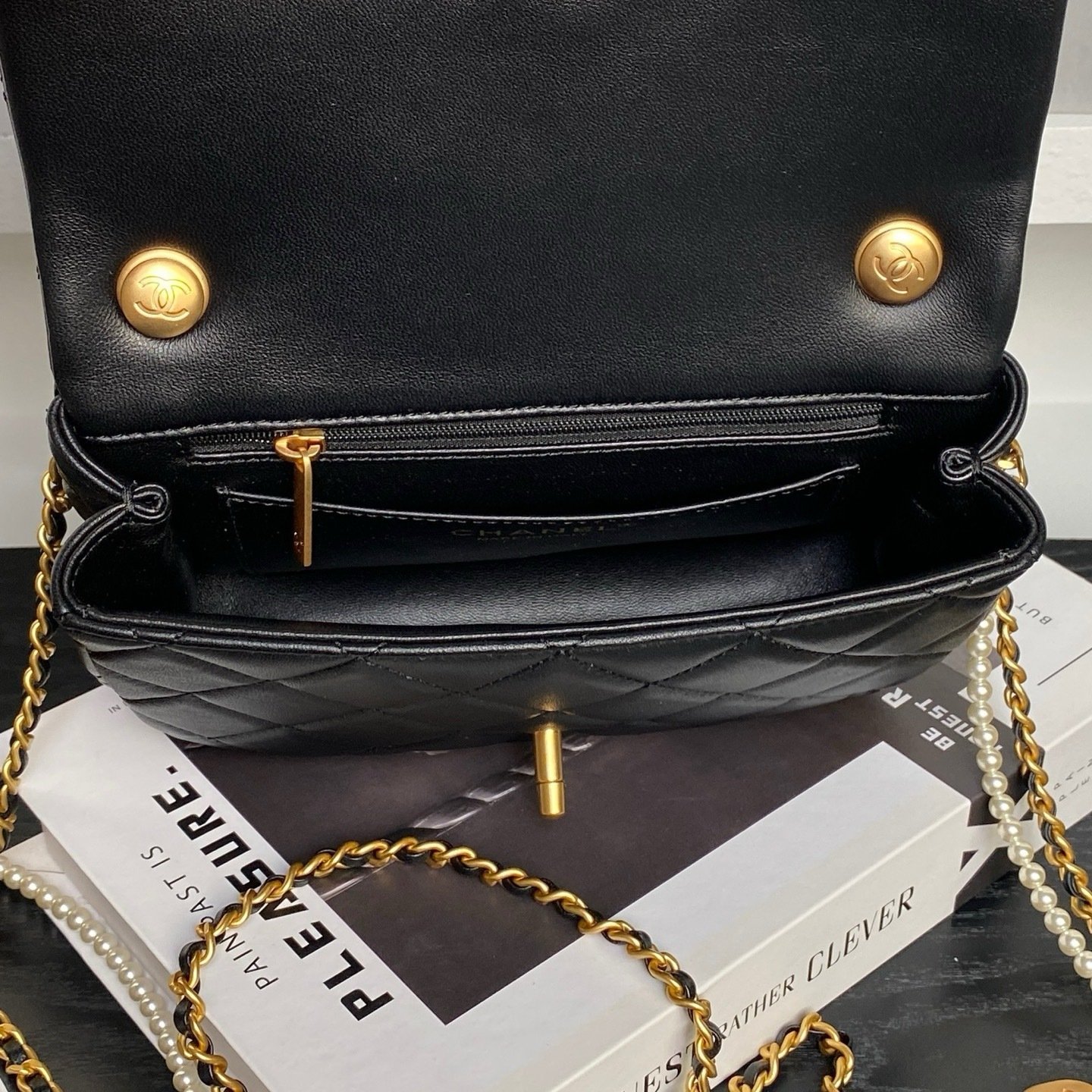 Chanel Chane1 AP5602 logo Mini Gold Bag 0011010