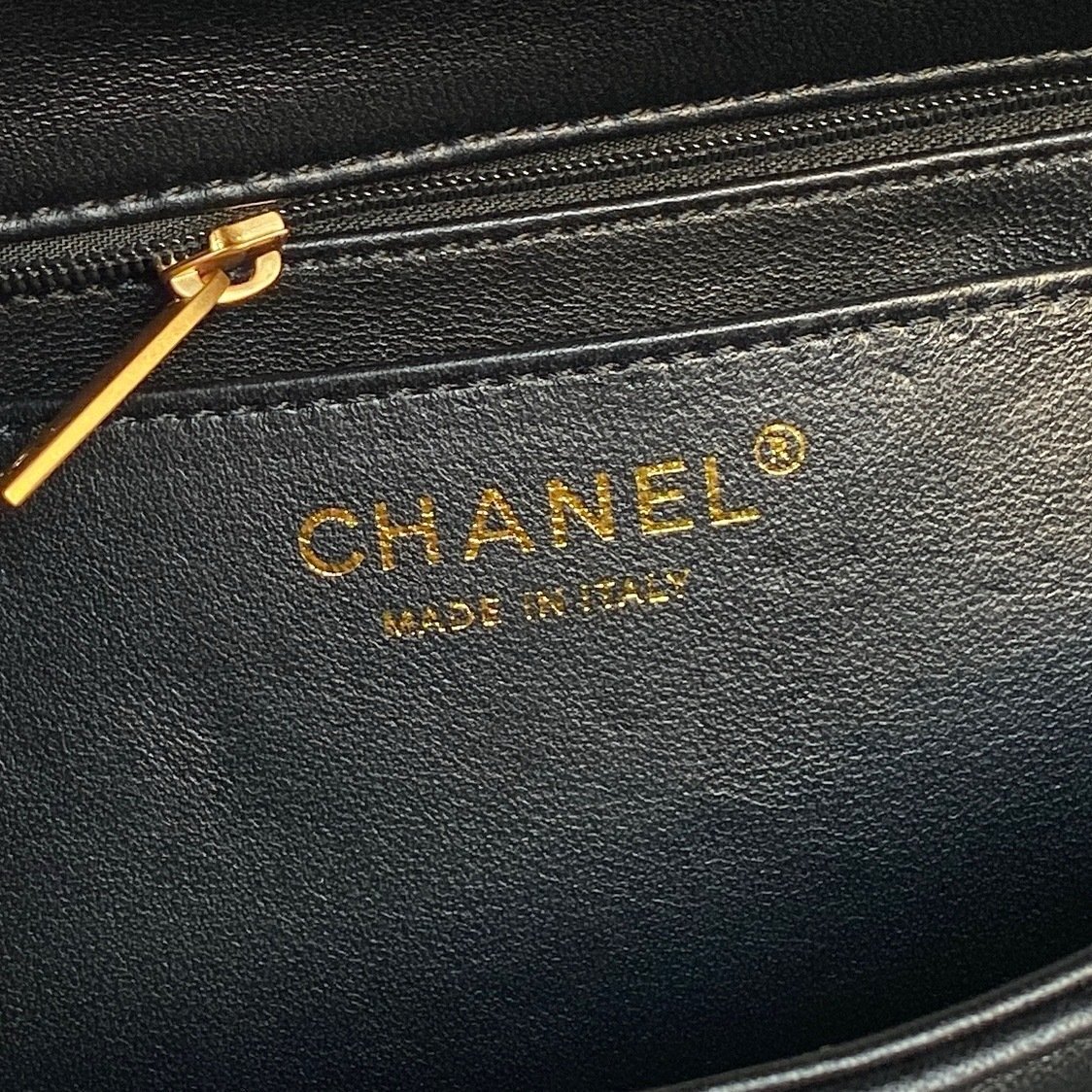 Chanel Chane1 AP5602 logo Mini Gold Bag 0011010