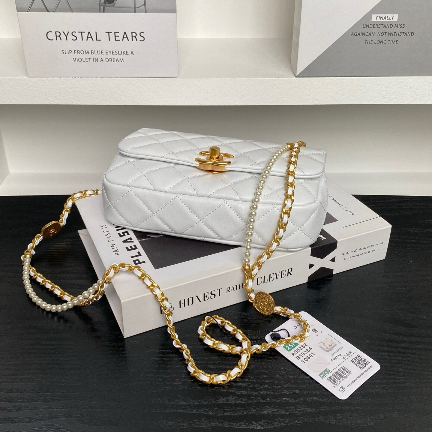 Chanel Chane1 AP5602 logo Mini Gold Bag 0011010