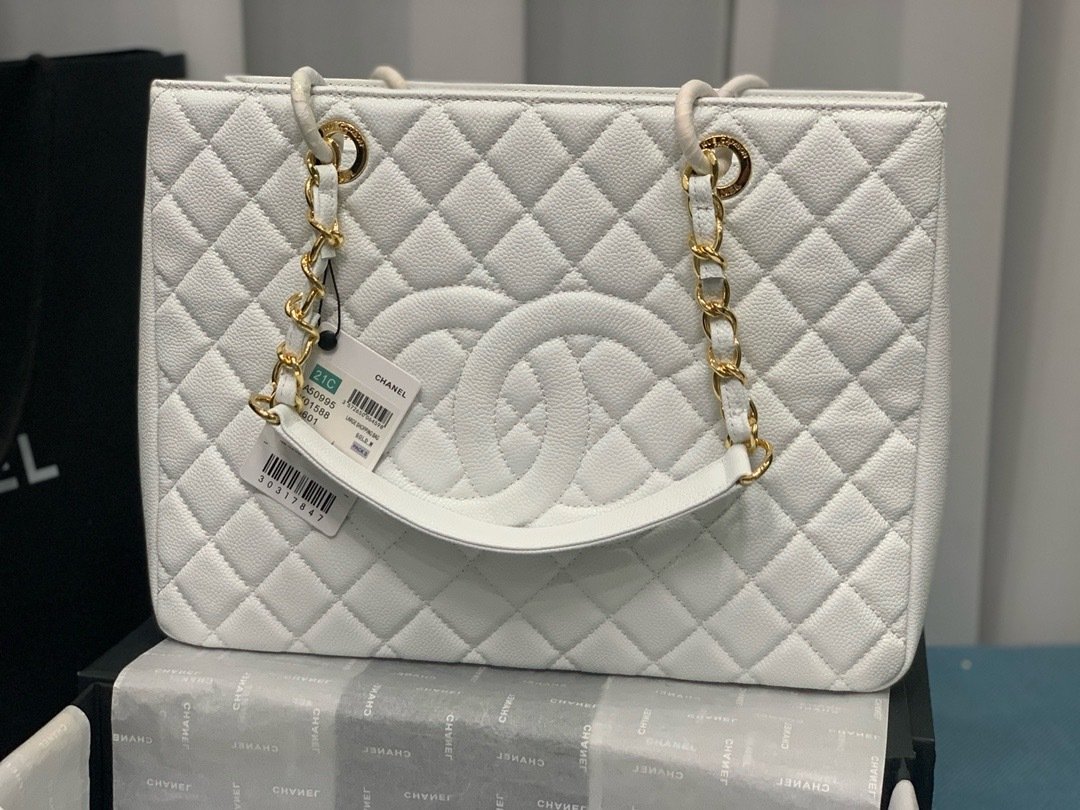 Chanel X33X13CM Silver Shopping Bag 50995