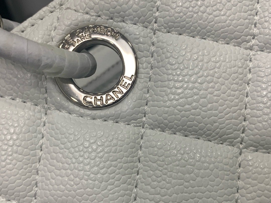 Chanel X33X13CM Silver Shopping Bag 50995