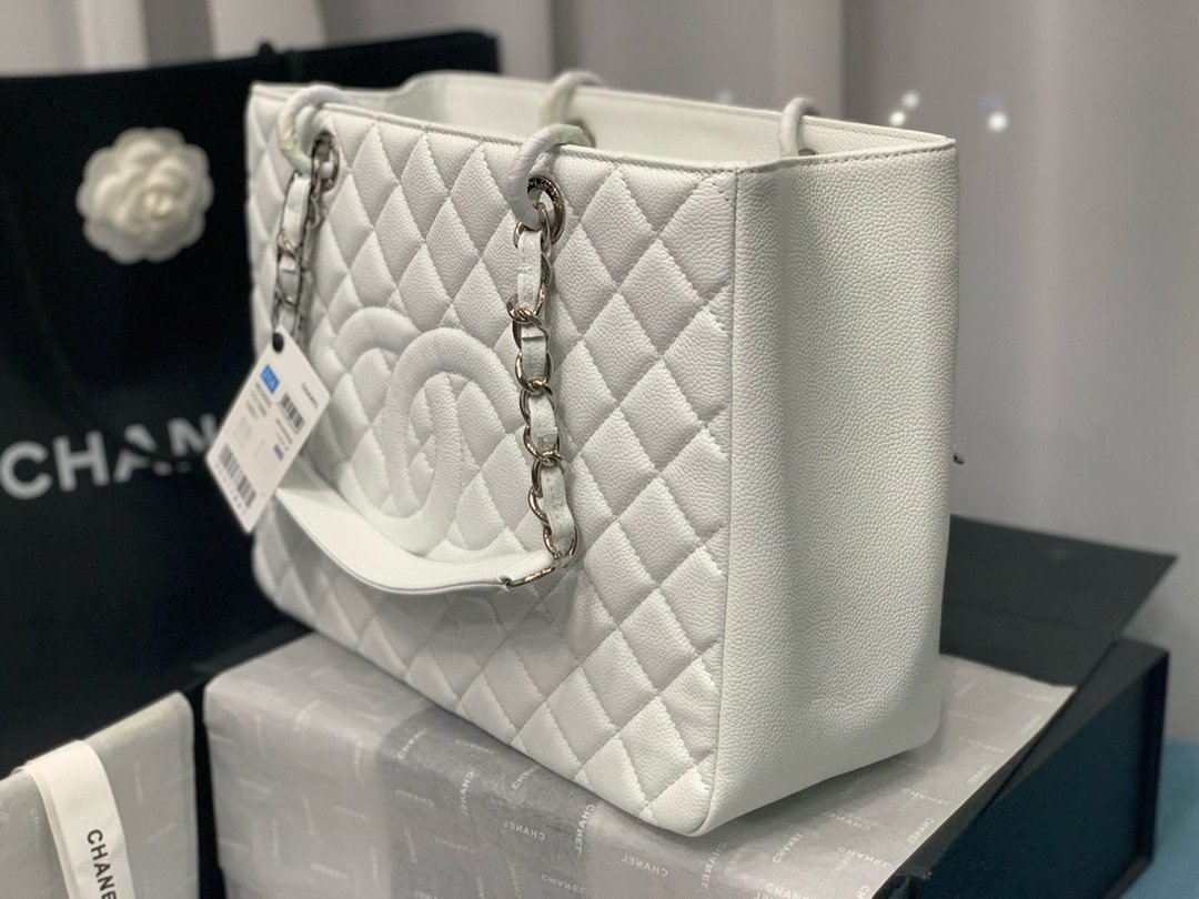 Chanel X33X13CM Silver Shopping Bag 50995