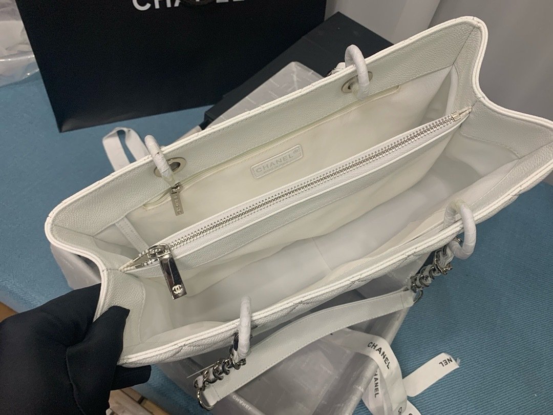 Chanel X33X13CM Silver Shopping Bag 50995