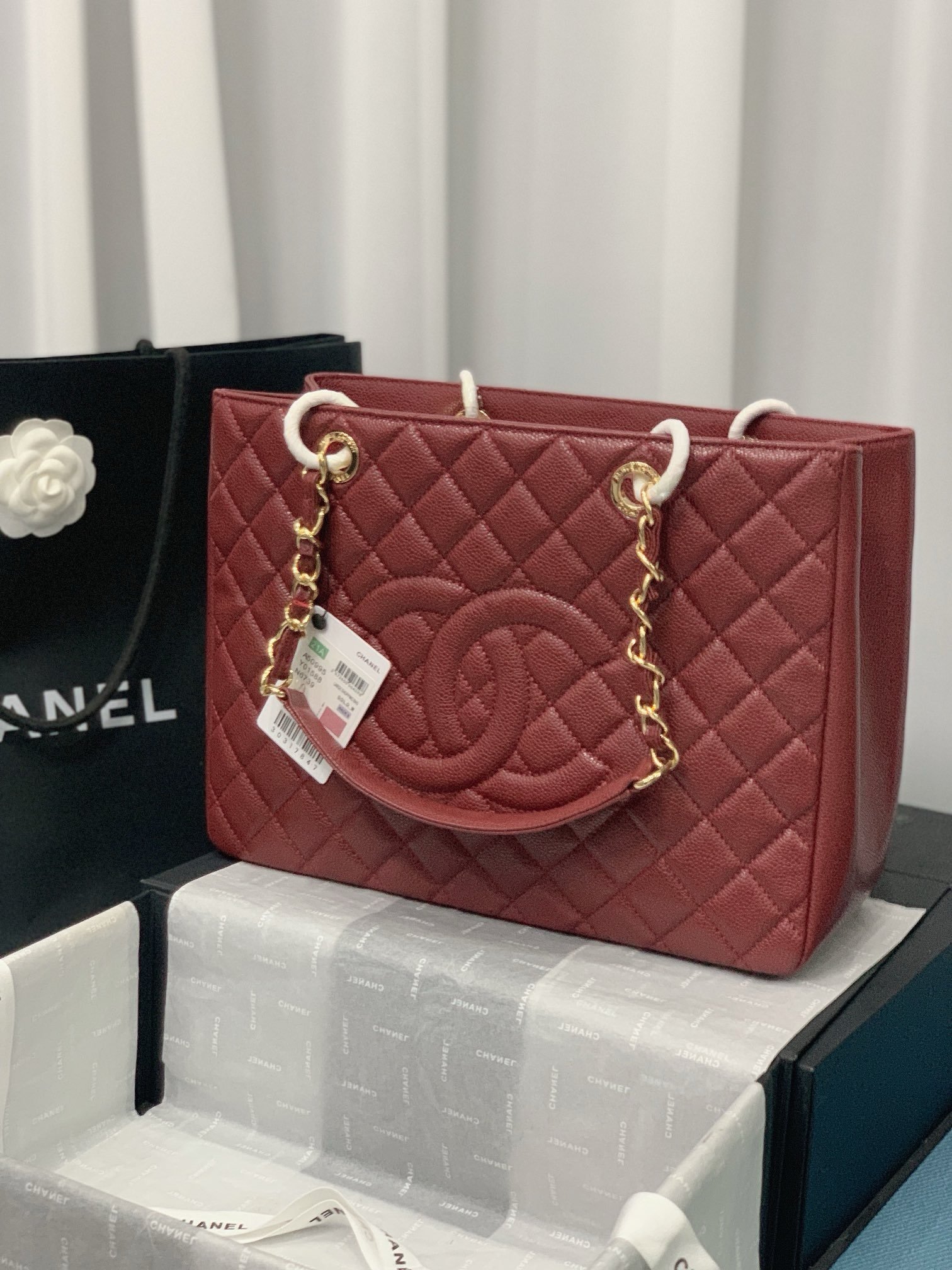Chanel X33X13CM Silver Shopping Bag 50995