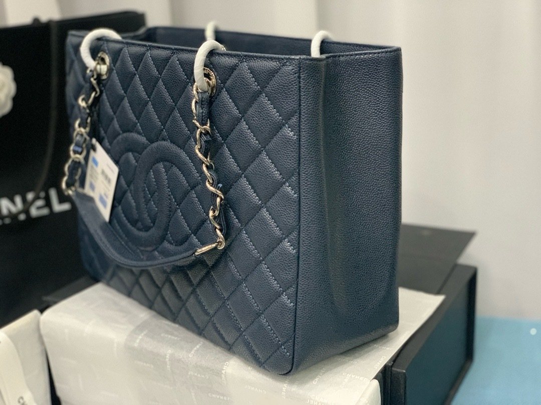 Chanel X33X13CM Silver Shopping Bag 50995