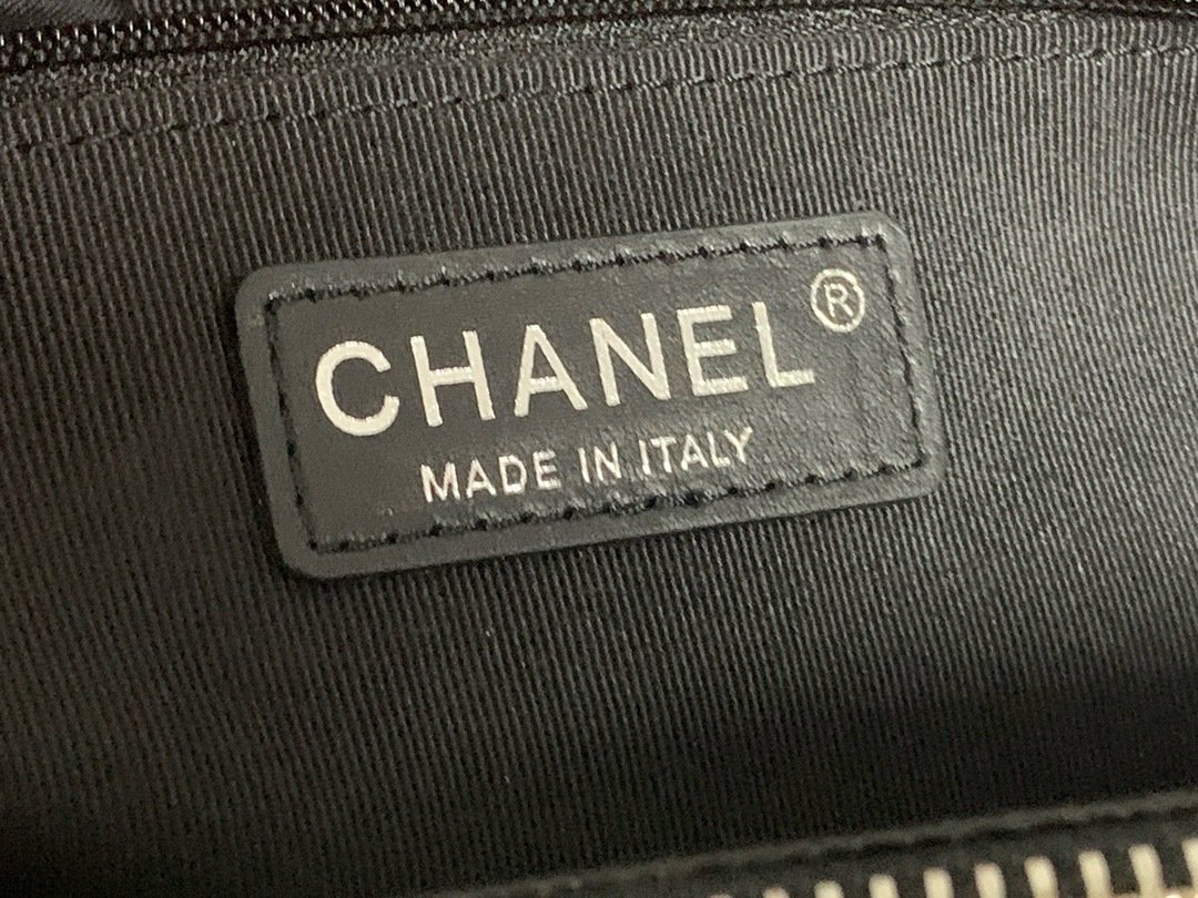 Chanel X33X13CM Silver Shopping Bag 50995
