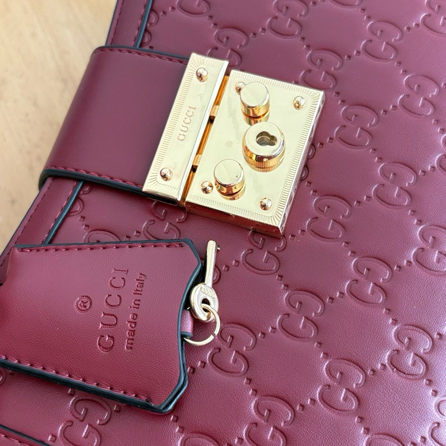 Gucci New Season Edition-1 838992
