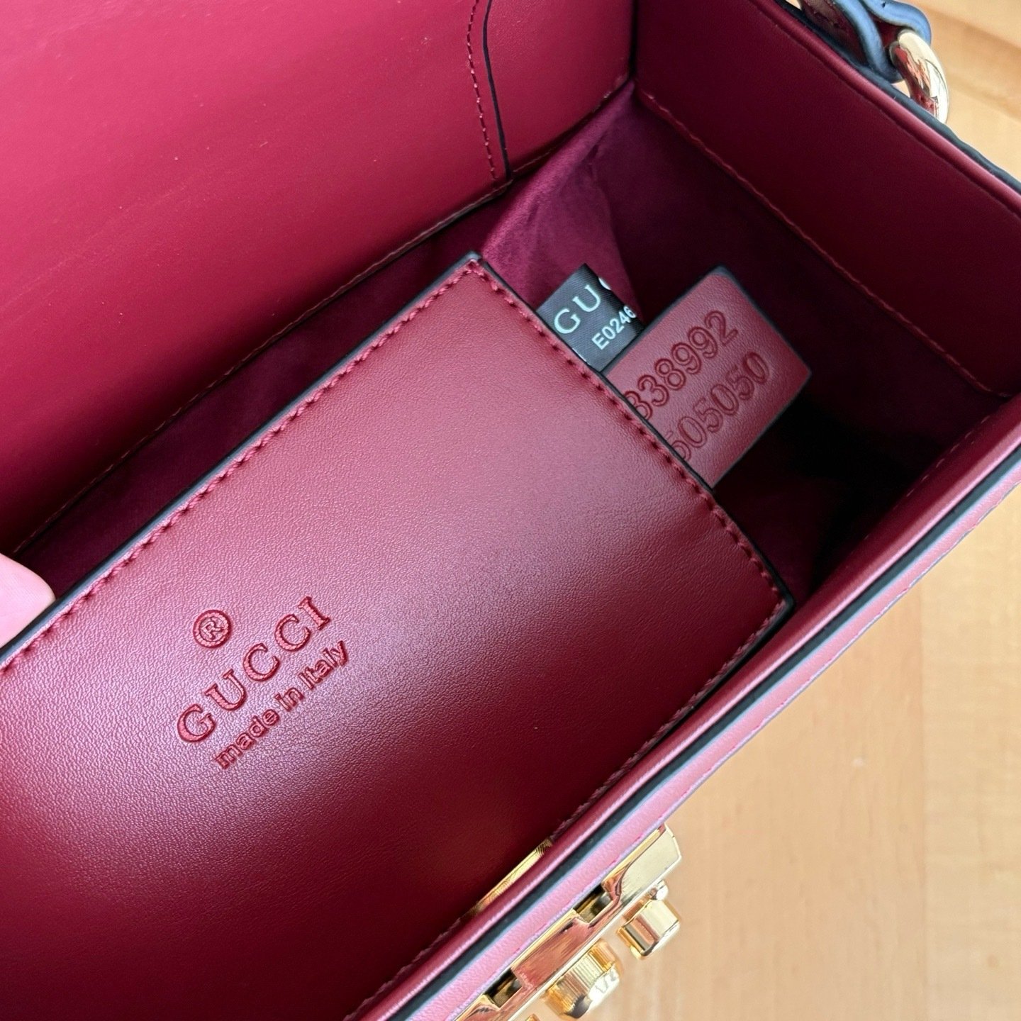 Gucci New Season Edition-1 838992