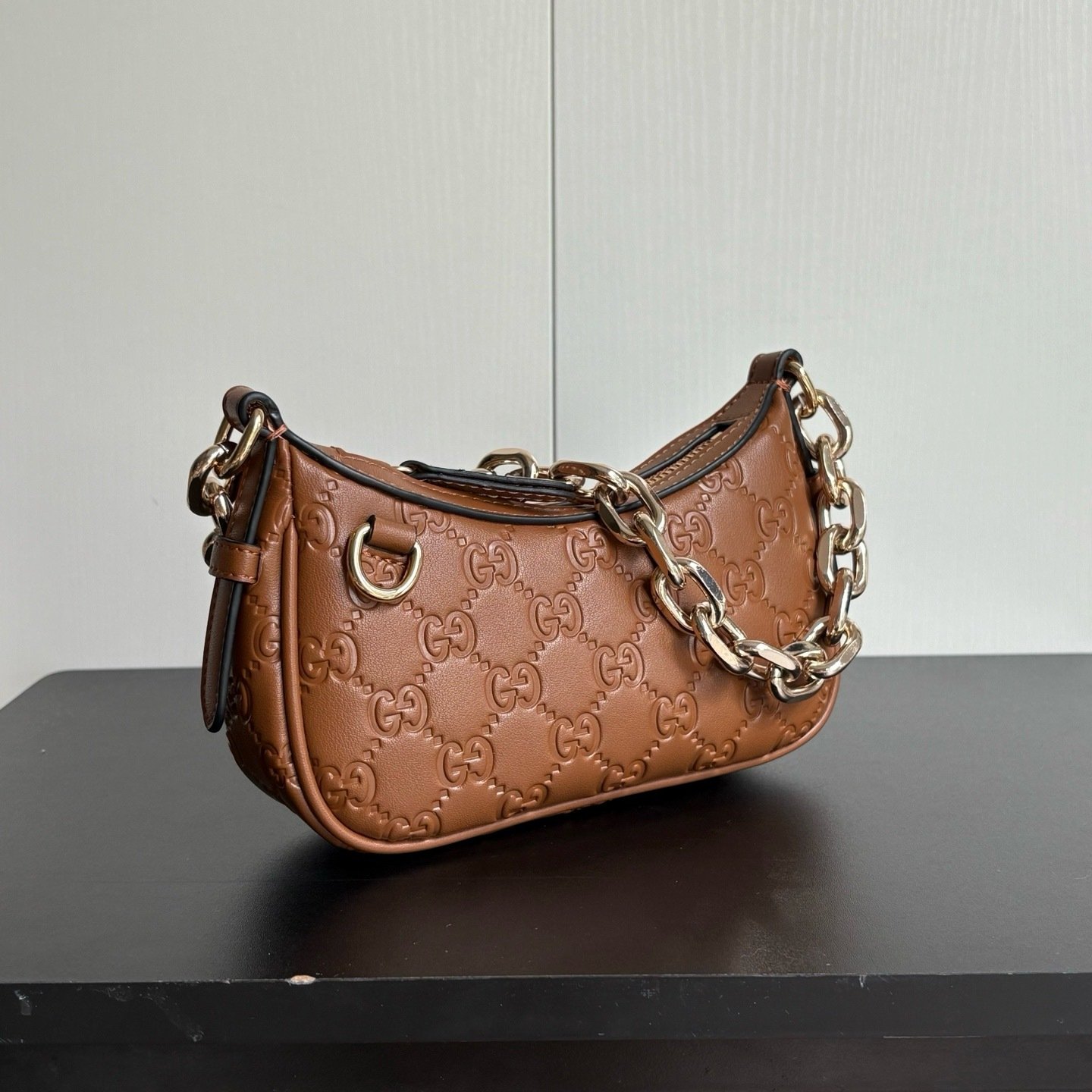 Gucci Boutique Edition-38 847091