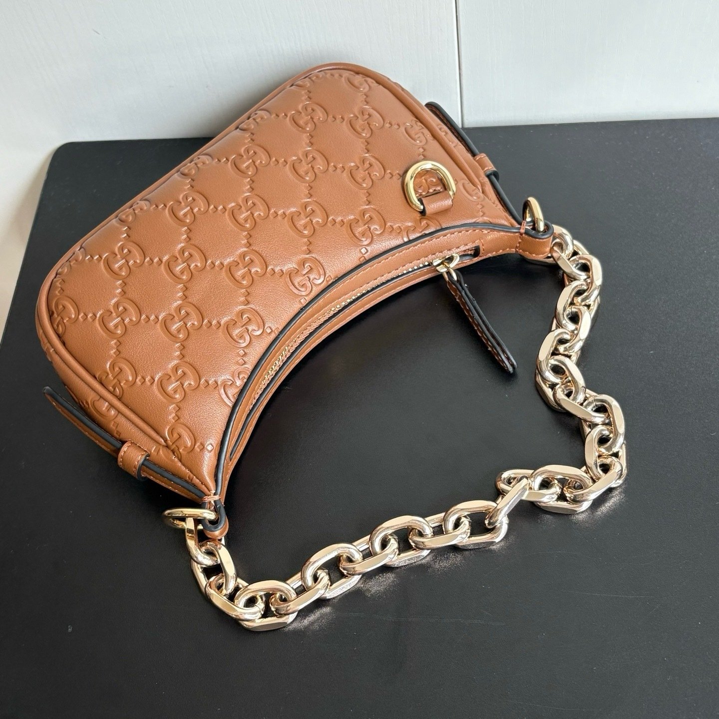 Gucci Boutique Edition-38 847091
