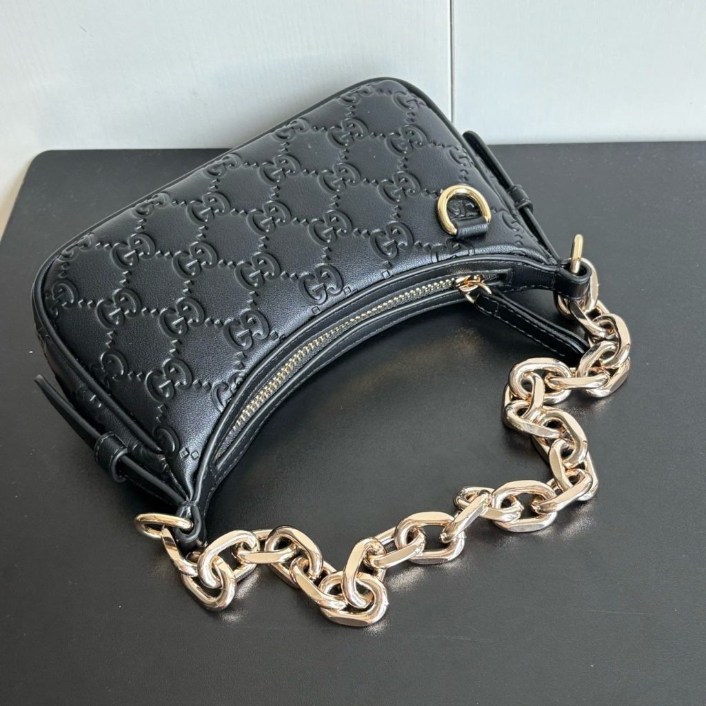 Gucci Boutique Edition-36 847091