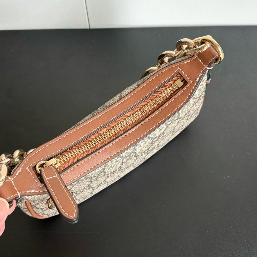 Gucci Boutique Edition-34 847091