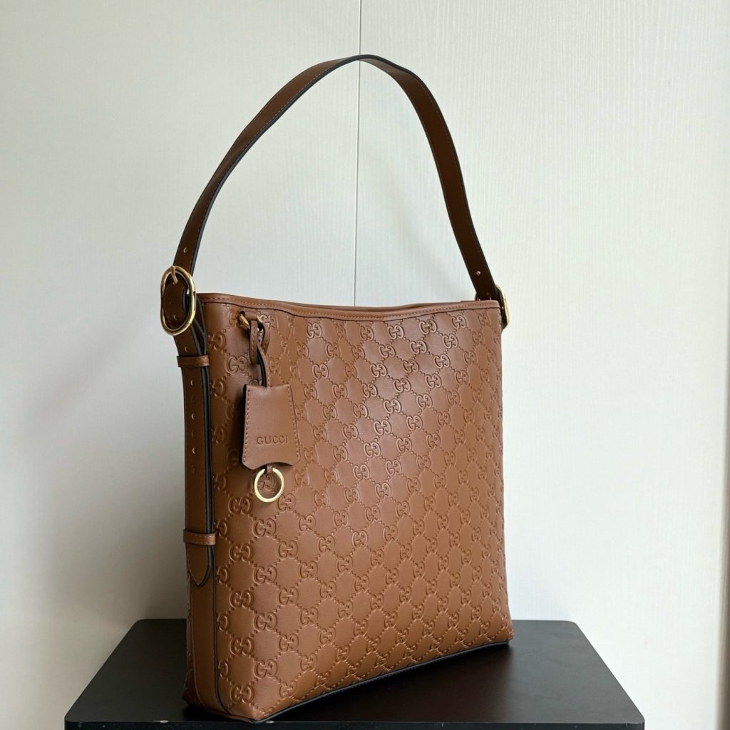 Gucci Boutique Edition-27 847452