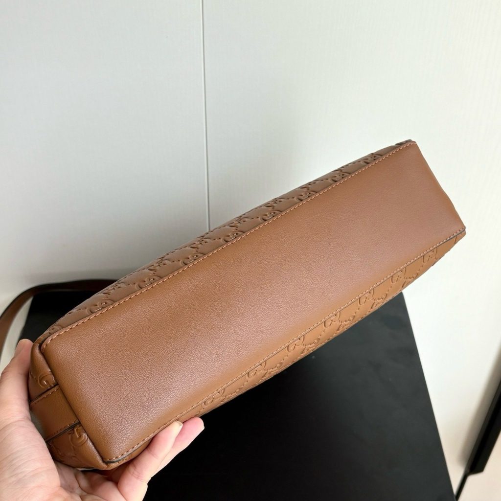 Gucci Boutique Edition-27 847452