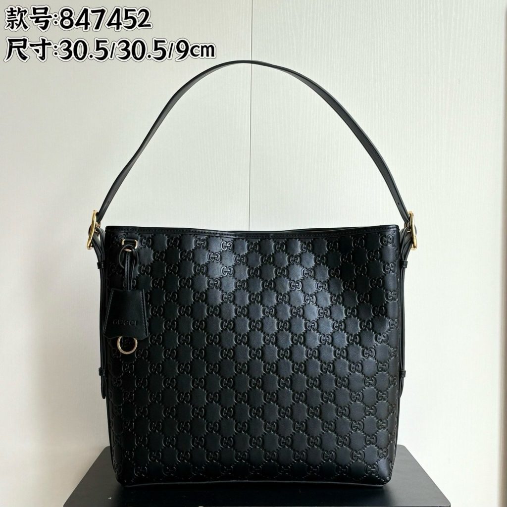 Gucci Boutique Edition-26 847452