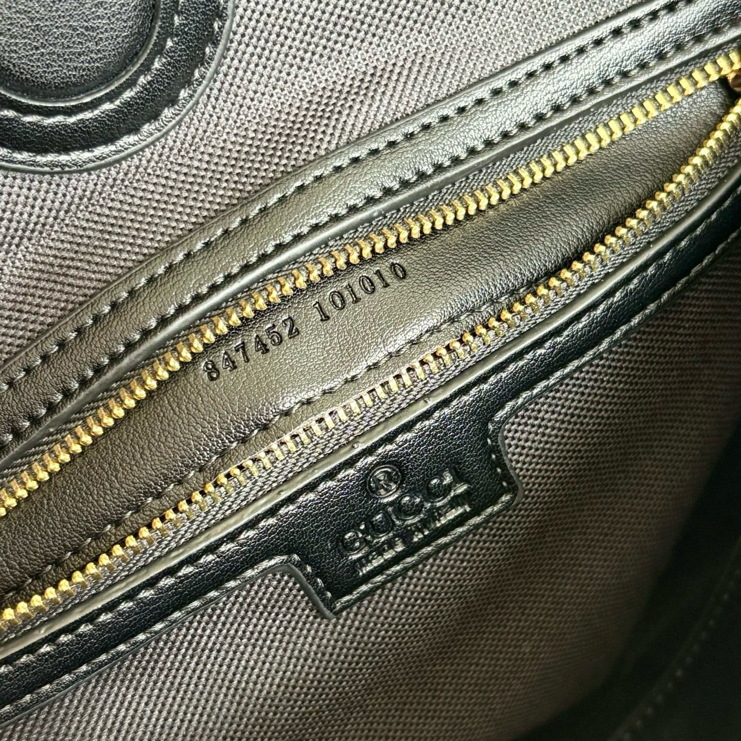 Gucci Boutique Edition-26 847452