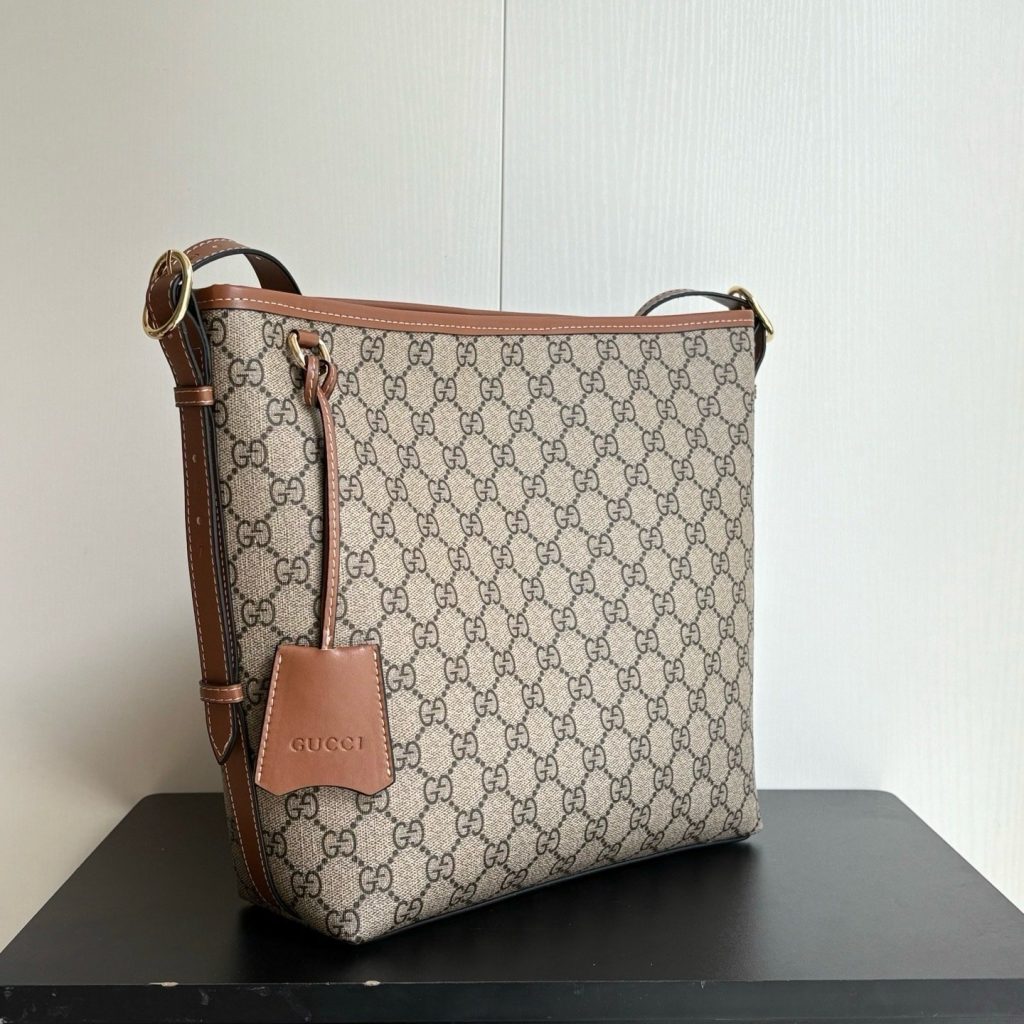 Gucci Boutique Edition-22 848881