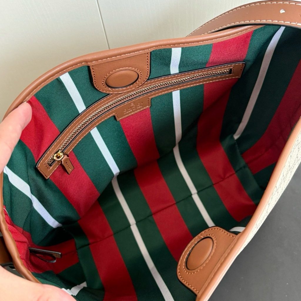 Gucci Boutique Edition-22 848881