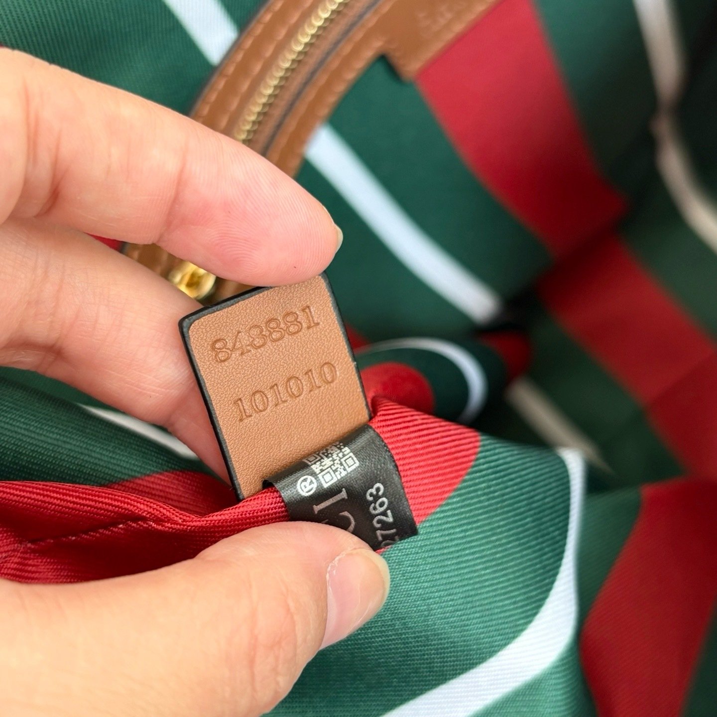 Gucci Boutique Edition-22 848881