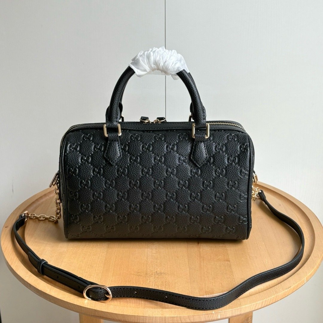 Gucci GG Small Boutique Edition-20 815255