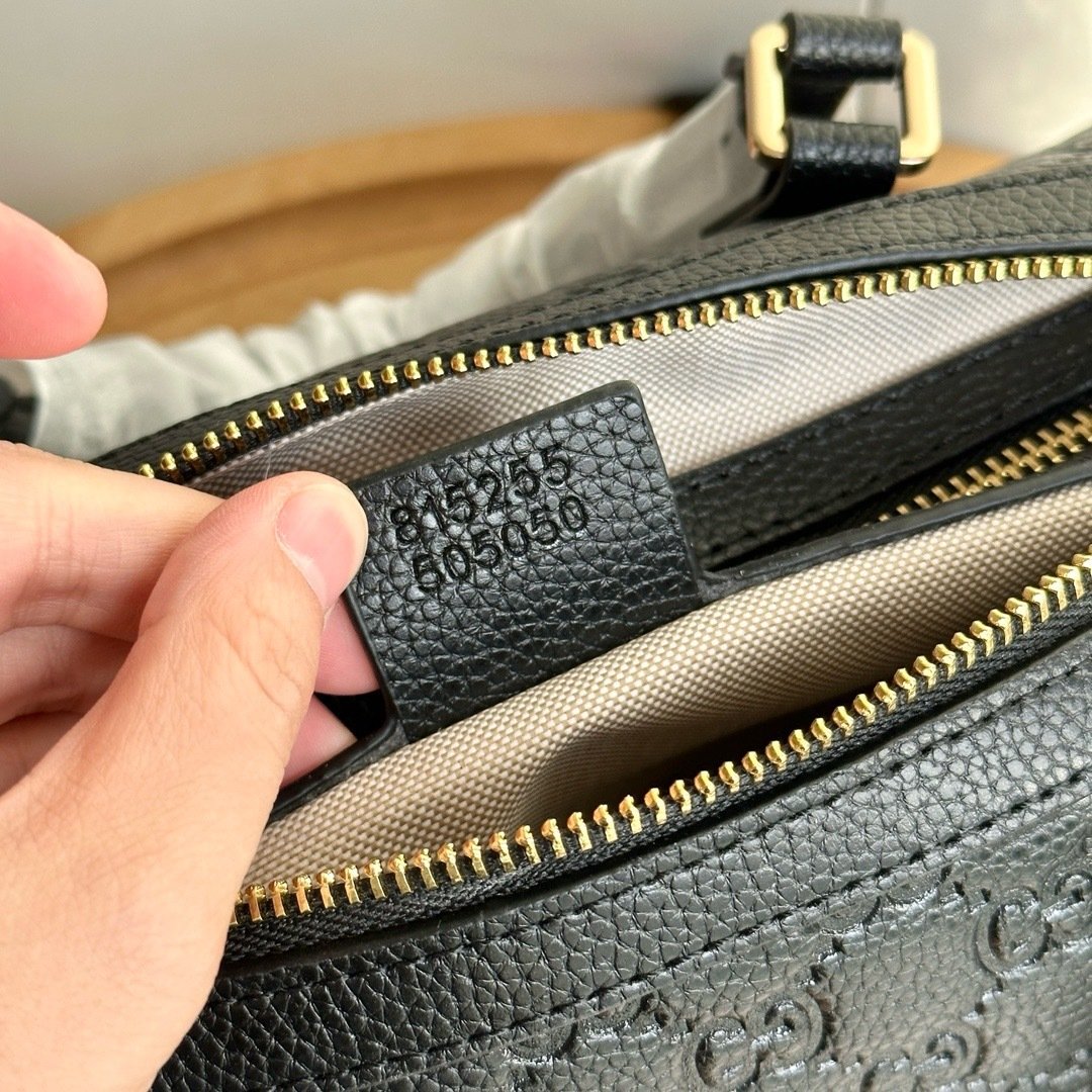 Gucci GG Small Boutique Edition-20 815255