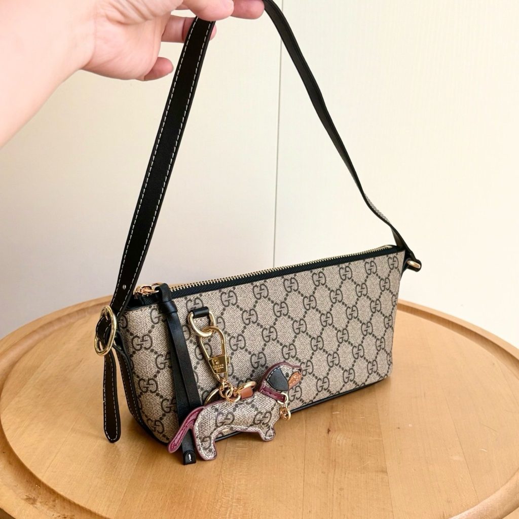 Gucci Boutique Edition-19 847281