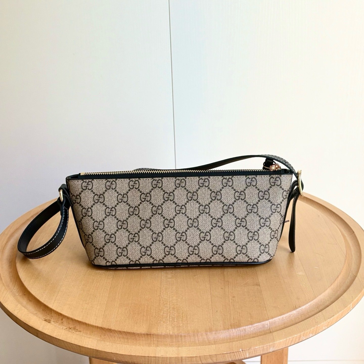 Gucci Boutique Edition-19 847281
