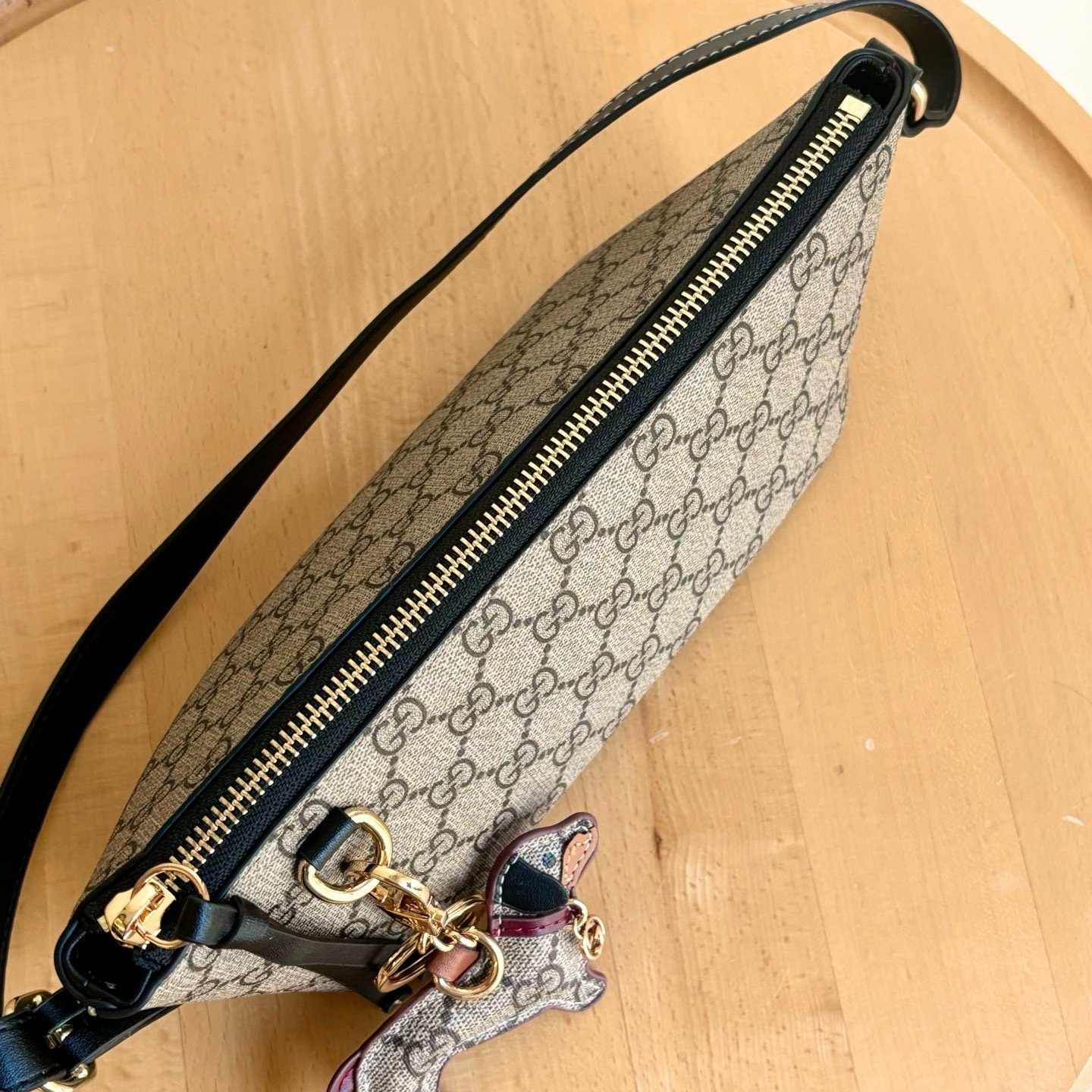 Gucci Boutique Edition-19 847281