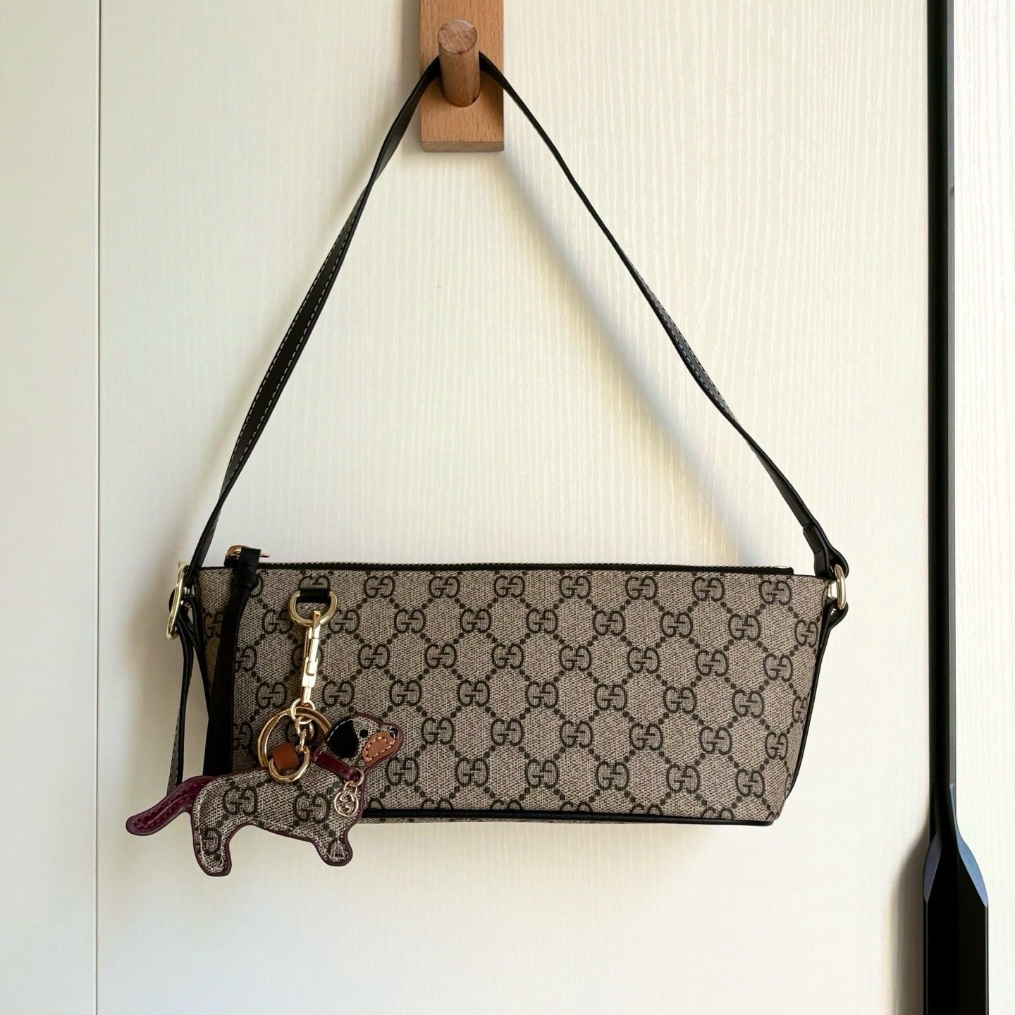 Gucci Boutique Edition-19 847281