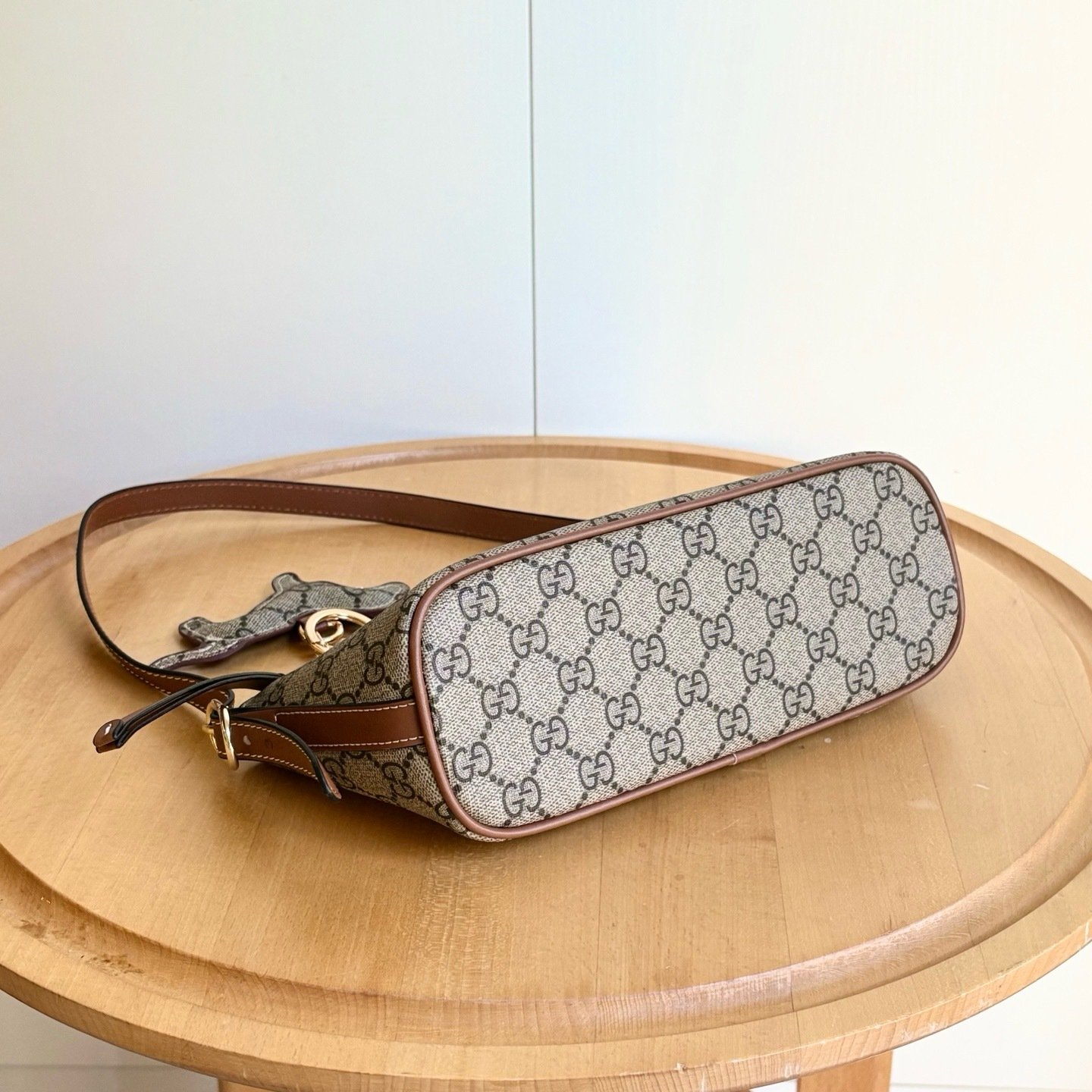 Gucci Boutique Edition-18 847281