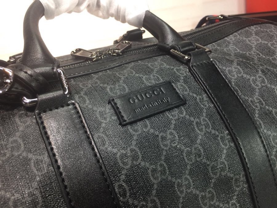 Gucci Canvas x27x24cm GG Supreme Black Compact Travel Edition-1 001350