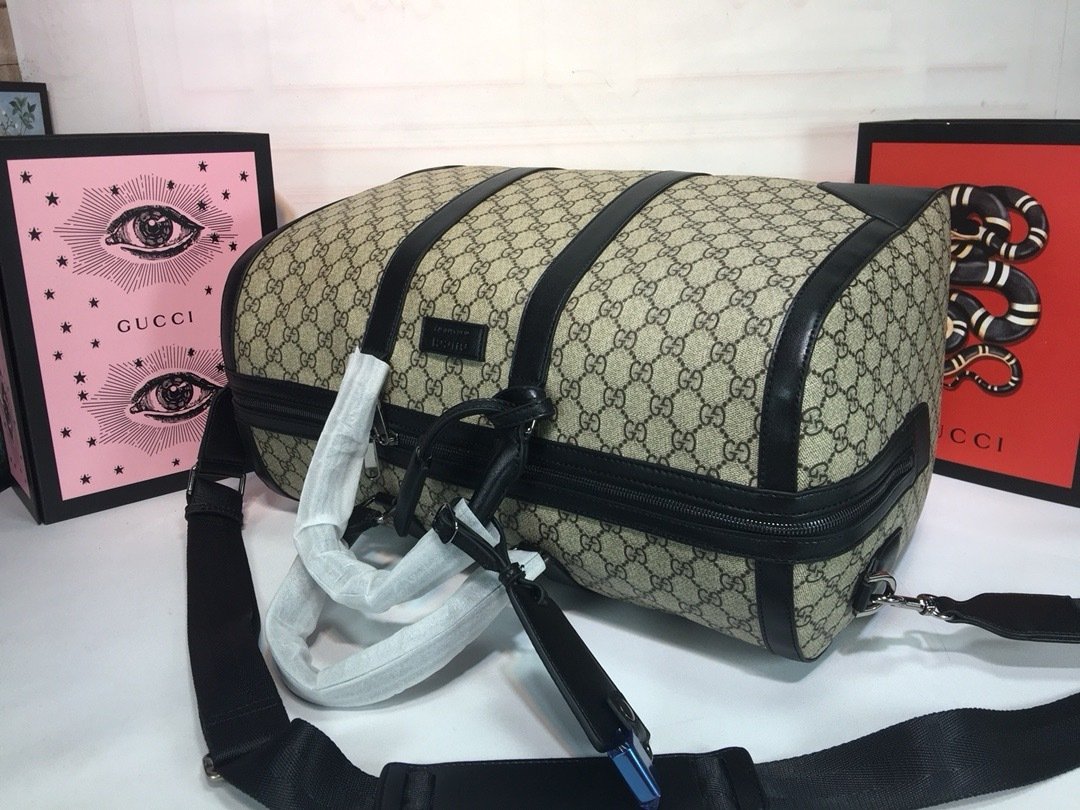 Gucci Canvas GG Supreme Black Compact Travel Edition 474131