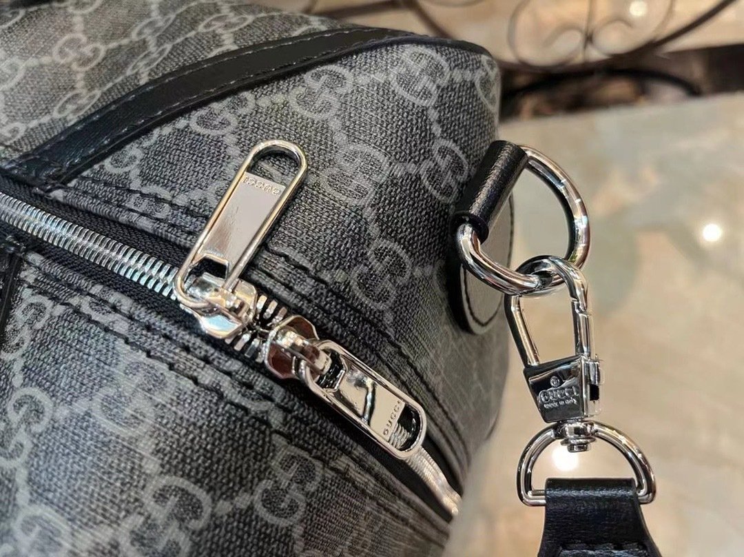 Gucci Canvas GG Guccio Supreme Black New Season-2 696014