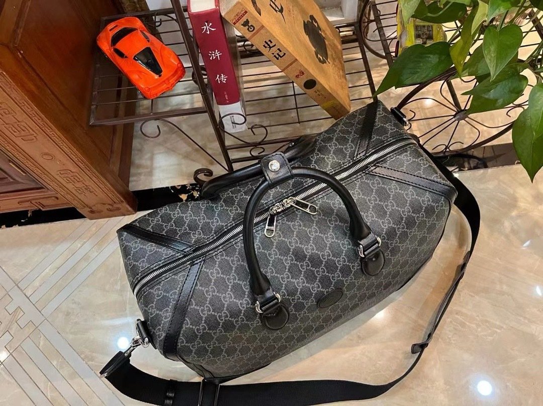 Gucci Canvas GG Guccio Supreme Black New Season-2 696014