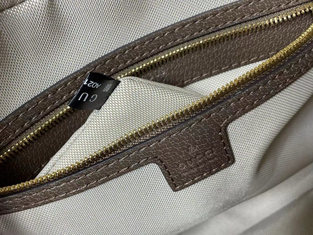 Gucci Canvas Savoy GG Supreme Medium Brown MediumBowling Bag 723309