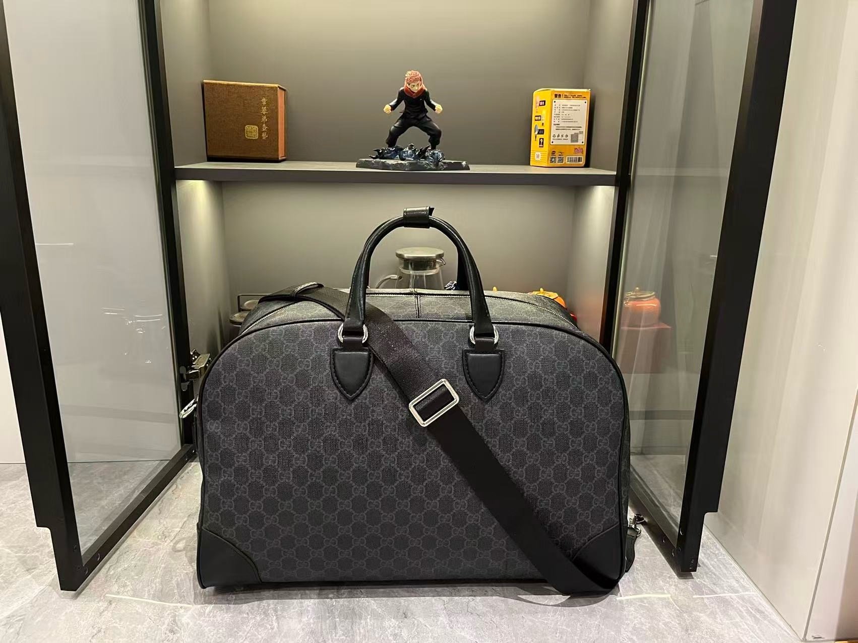 Gucci Canvas GG Emblem Brown Travel Bag-1 821148