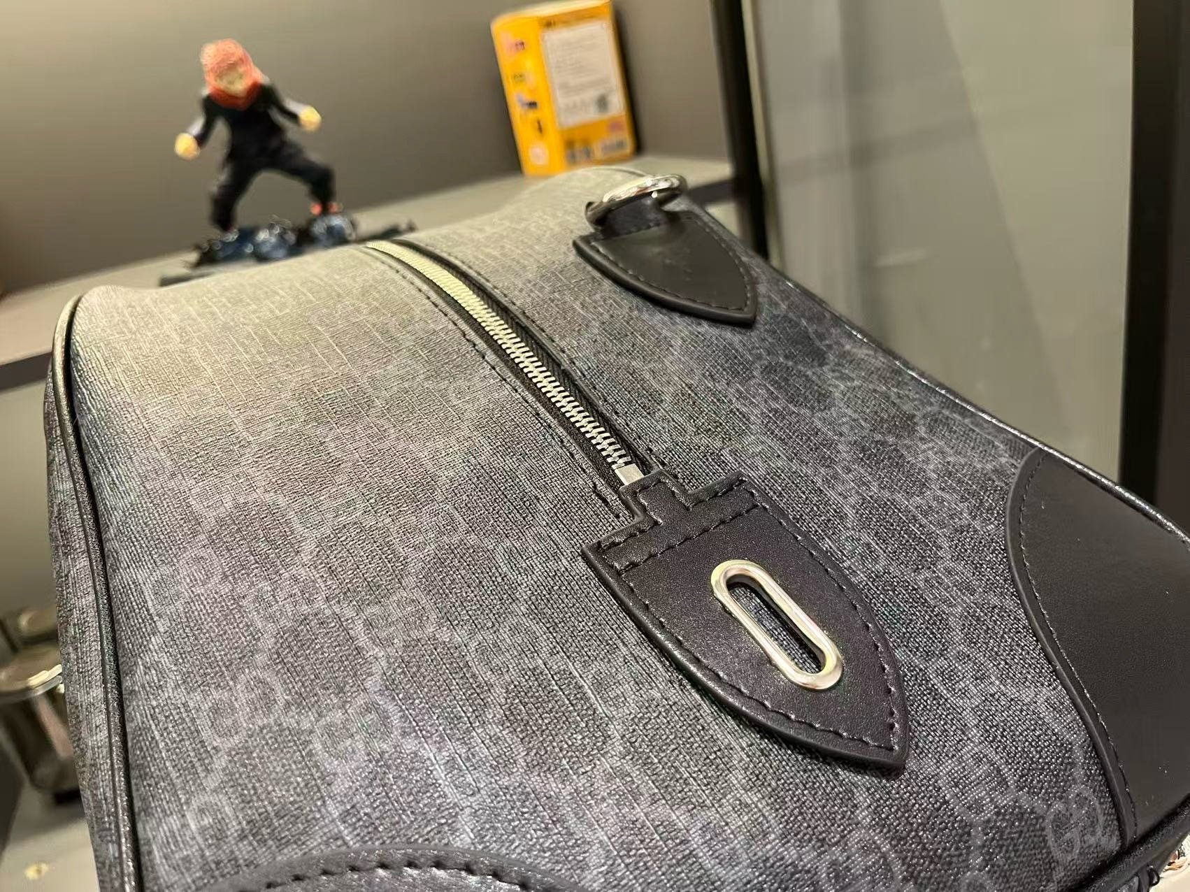 Gucci Canvas GG Emblem Brown Travel Bag-1 821148
