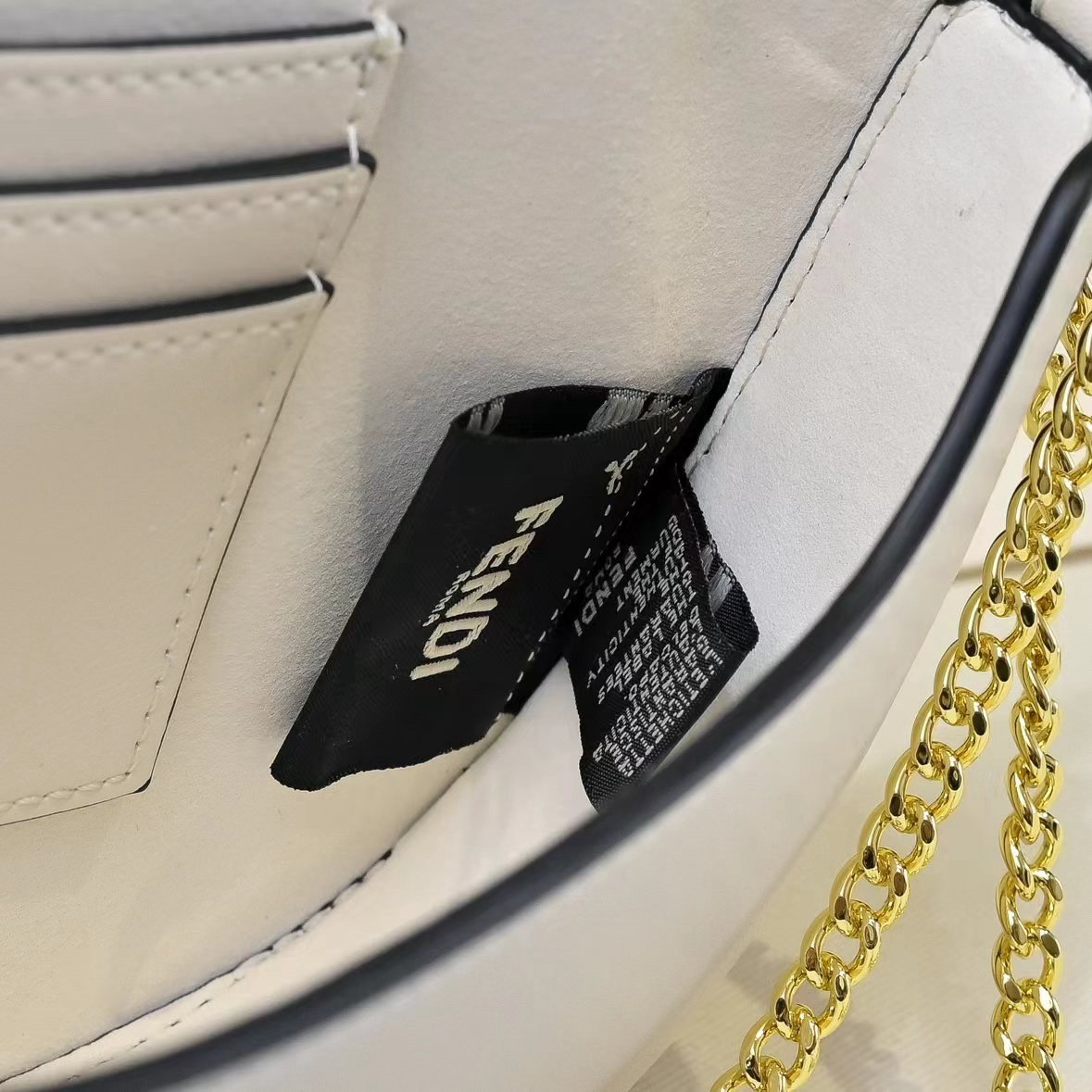 Fendi size Bag 7758