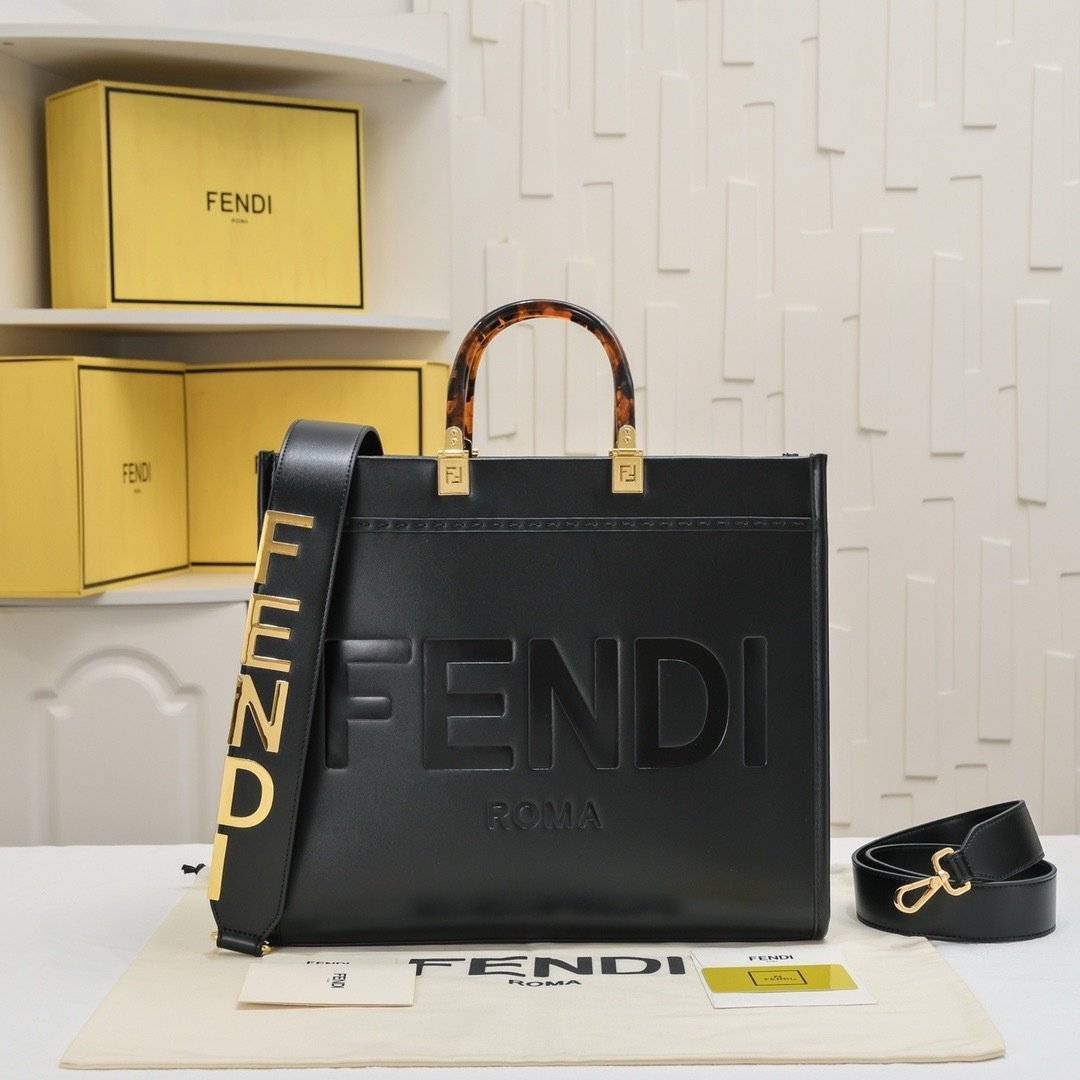 Fendi Vintage size shine tote Small Tote Bag 001400