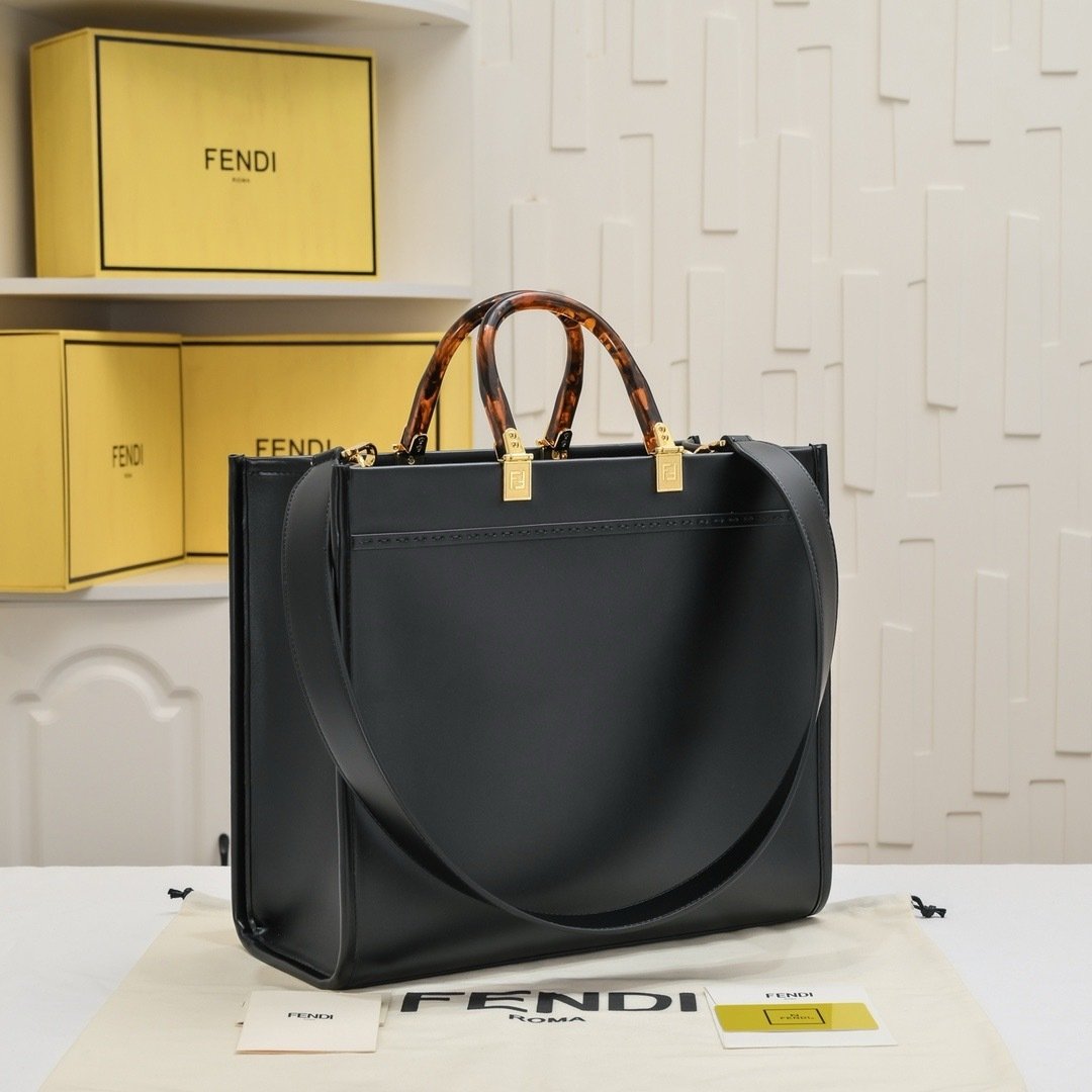 Fendi Vintage size shine tote Small Tote Bag 001400