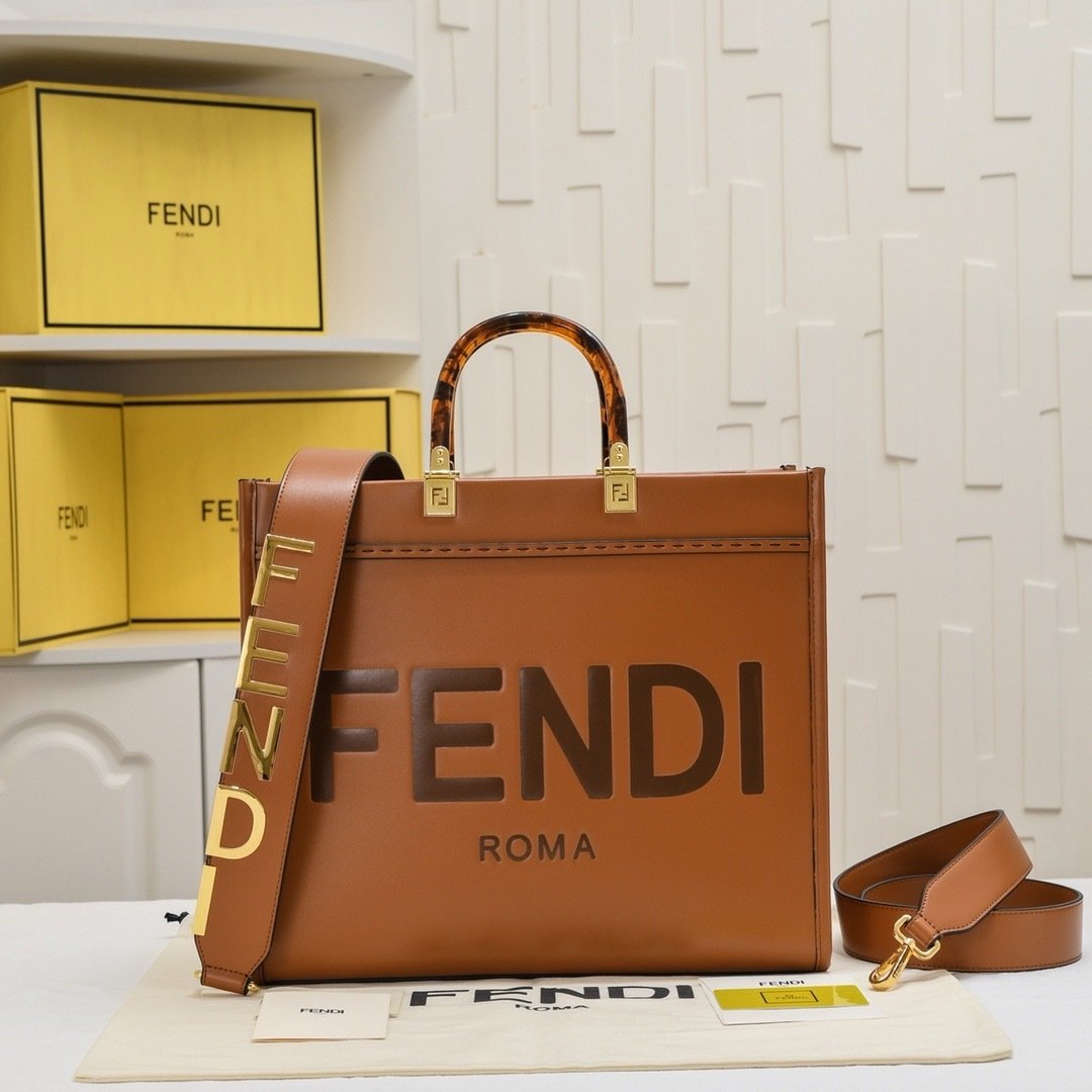 Fendi Vintage size shine tote Small Tote Bag 001400