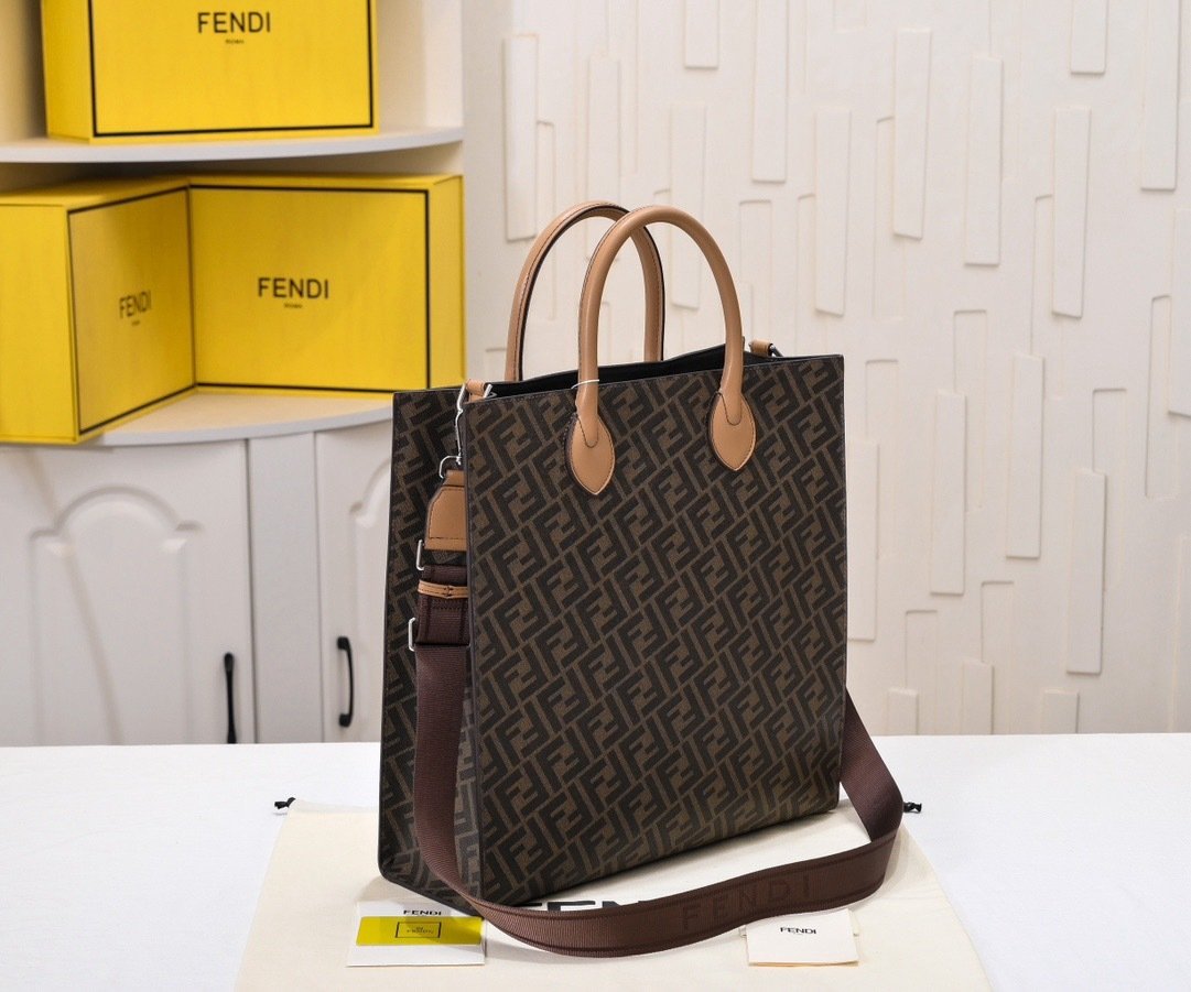 Fendi Vintage Black Bag 001390