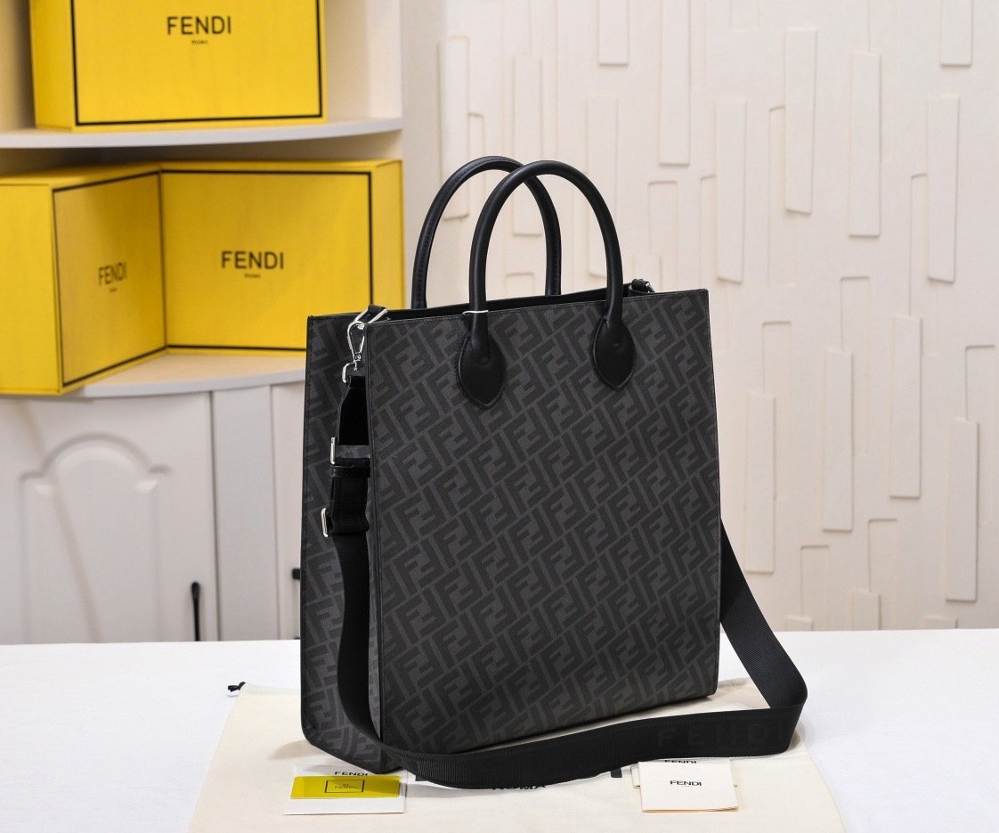 Fendi Vintage Black Bag 001390